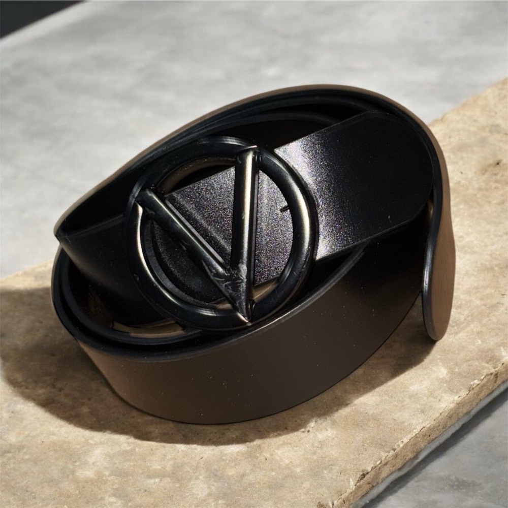 VALENTINO BY MARIO VALENTINO Giusy Logo Buckle Leather Belt Like New
